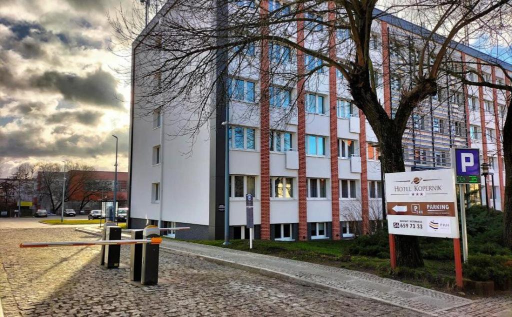 Perfect Stay - "Apartament Zamkowy" - Parking Place Torun Exterior photo